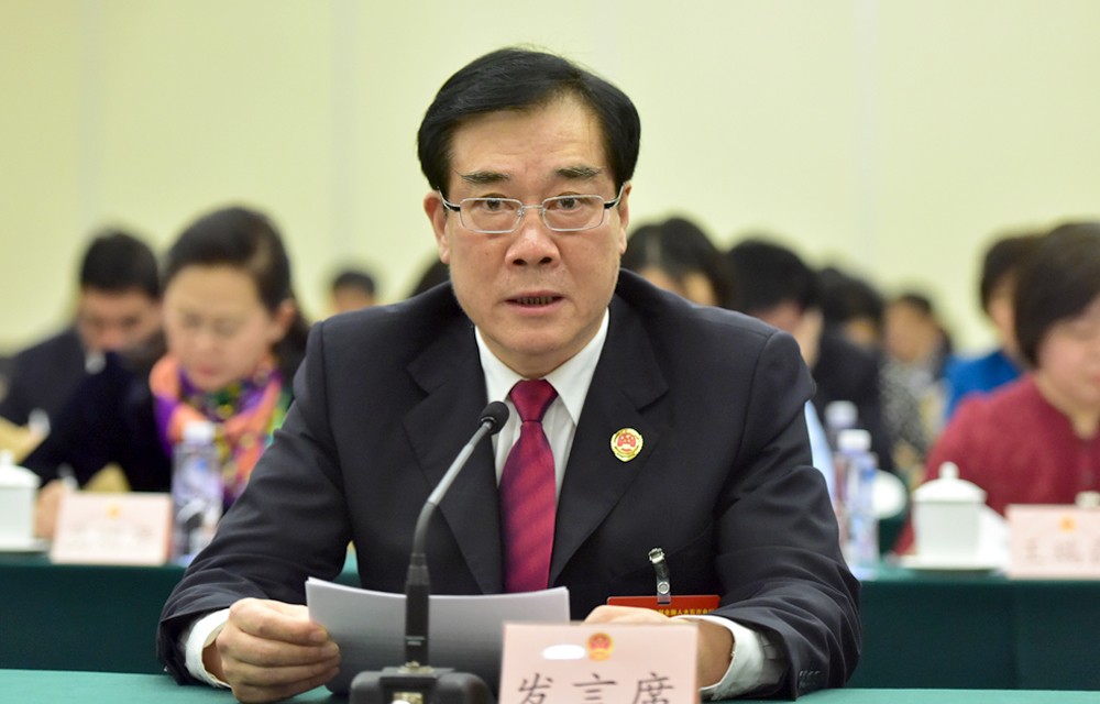 两会视觉日志|住鲁全国人大代表审议两高报告