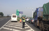 聊城高速交警假期加强巡逻 查处变造车牌等多起违法行为