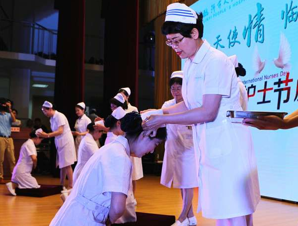 临沂市人民医院庆祝 “5·12国际护士节”