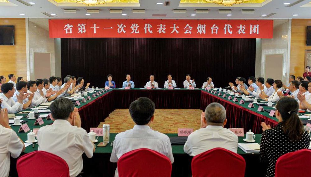 刘家义参加烟台滨州代表团讨论