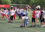 邹平黛溪小学举行首届体育节“趣味足球”活动