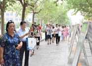 潍坊市食药监局与市教育局联合开展学校食堂开放日活动