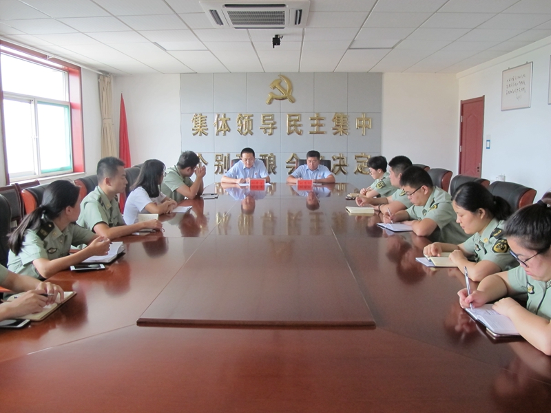 潍坊高新区人民法院开展“送法进军营”活动