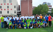 中国足球名宿辅导团滨州行 手把手教授小球员