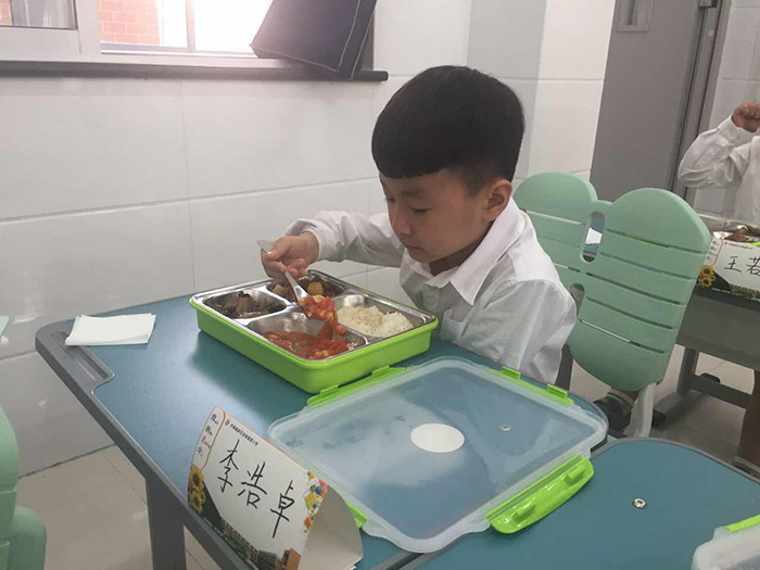 济南教育部门放大招!解决孩子午饭、放学没人接问题
