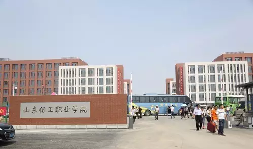 山东化工职业学院落户潍坊 迎来首批1200名新生