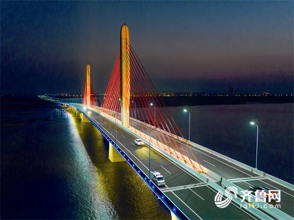 香水河大桥夜景.jpg