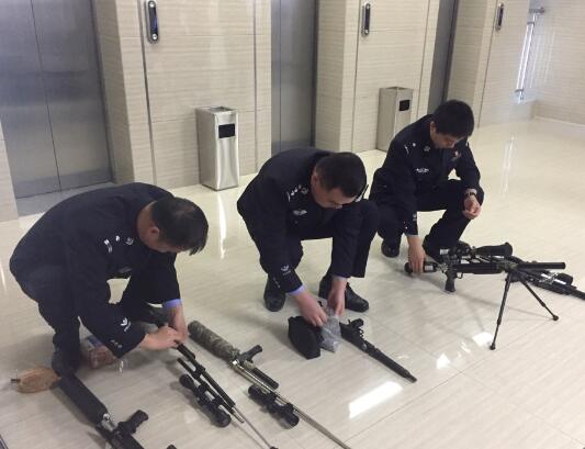济南市中区公安分局破获一系列涉枪案件 缴获枪支7支