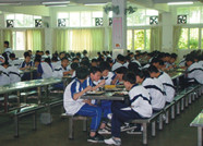 潍坊开展学校食堂安全检查 发现问题340个责令整改194家