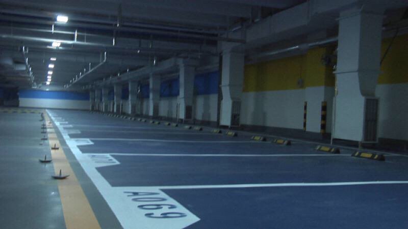 泉城广场智能停车场1月6日投入使用 有130个车位