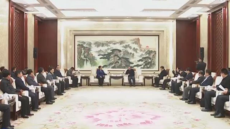 刘家义龚正会见青海省海北州党政代表团一行