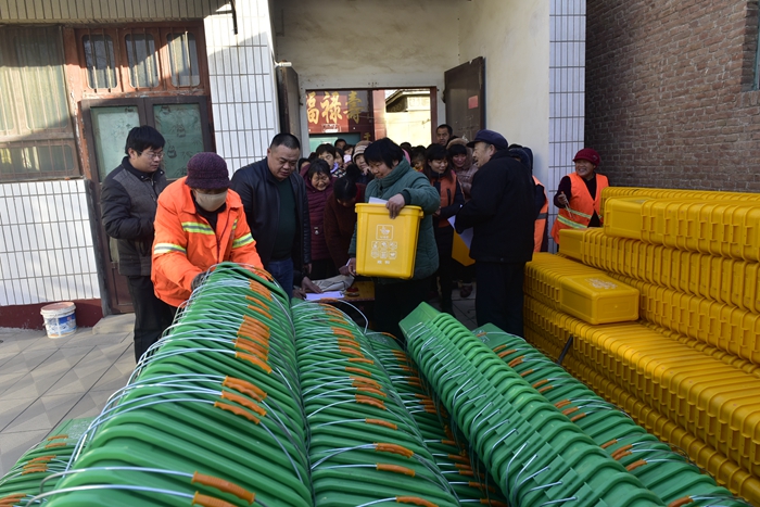 冠县启动农村生活垃圾分类收集 首批发放垃圾桶4.7万个