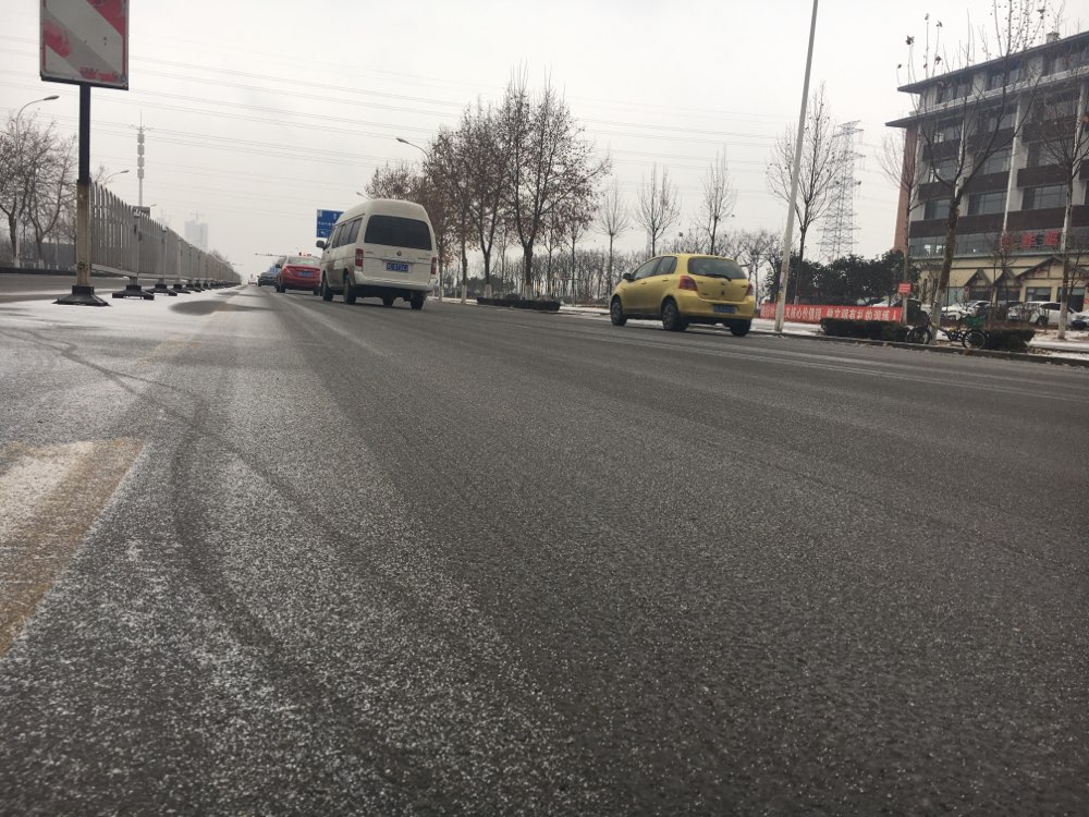 淄博发布道路结冰黄色预警 驾驶人员注意路况安全行驶