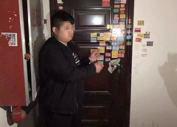 聊城一年轻男子谎称卫生间漏水入室抢劫 已被警方刑拘