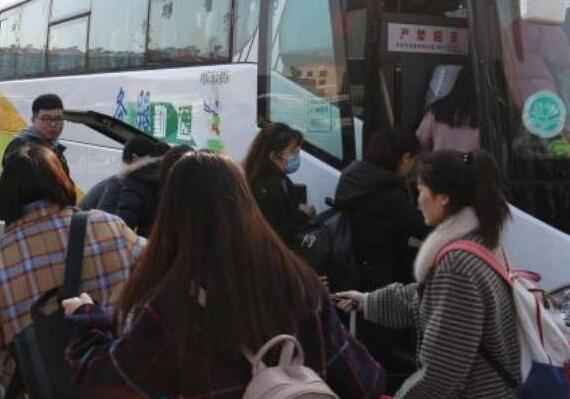春节假期结束 济南长途汽车总站返程客流激增