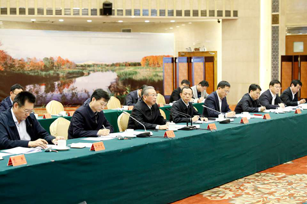 山东省党政代表团在新疆调研对口支援工作