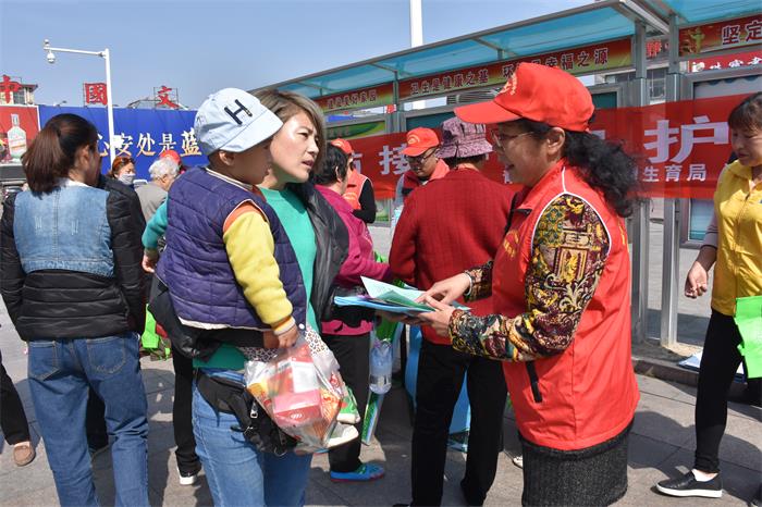 青州积极组织开展“4.25”全国免疫规划宣传日活动