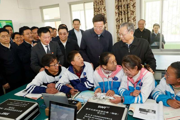 山东省党政代表团在西藏调研对口支援工作