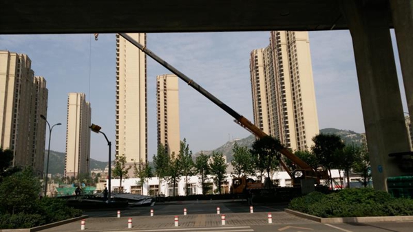 济南：市中区6处违规户外广告牌匾标识被拆除