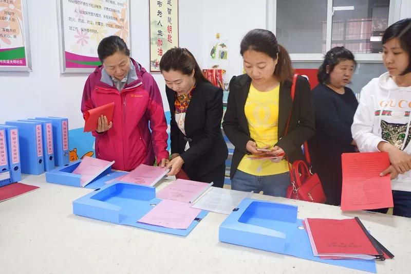 济宁市妇联赴泗水调研留守儿童家庭教育工作