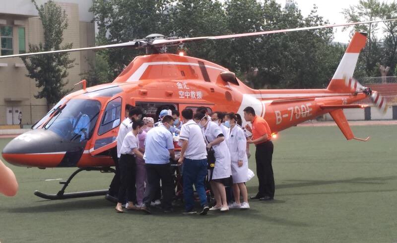 生命接力丨济宁78岁老太心跳骤停 直升机空中转运至齐鲁医院救治