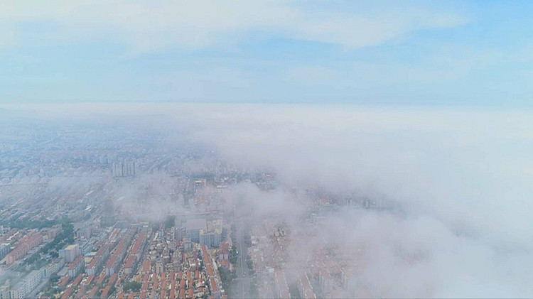 宛如仙境！42秒视频带你欣赏蓬莱“平流雾”奇观 