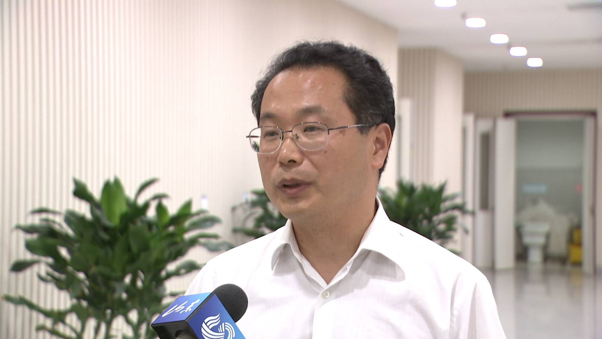 总书记来到我们身边｜山东省国资委总会计师王志刚：努力培育全球竞争力的世界一流企业