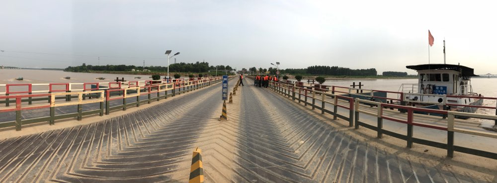 组图：黄河上游来水 济南泺口浮桥今天拆除