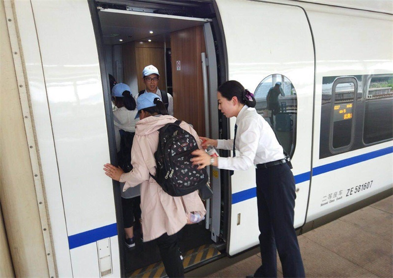 暑运过半 高铁曲阜东站共发送旅客近70万人