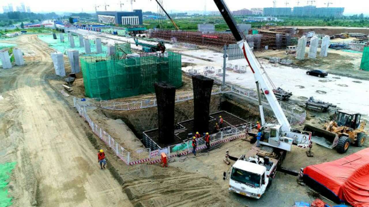 ​淄博高新区首座互通立交桥桩基施工全部完成