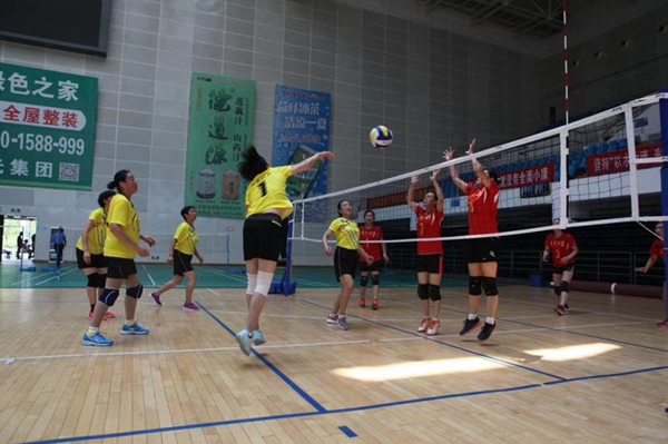 省第八届全民健身运动会气排球总决赛落幕 枣庄女队获中年组季军