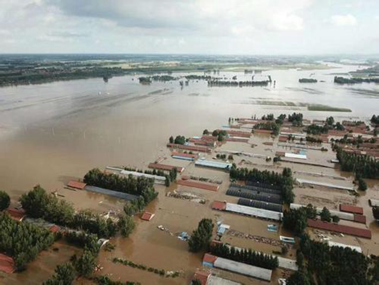 山东：水灾冲毁路基6000公里 公路直接水毁损失超4000万