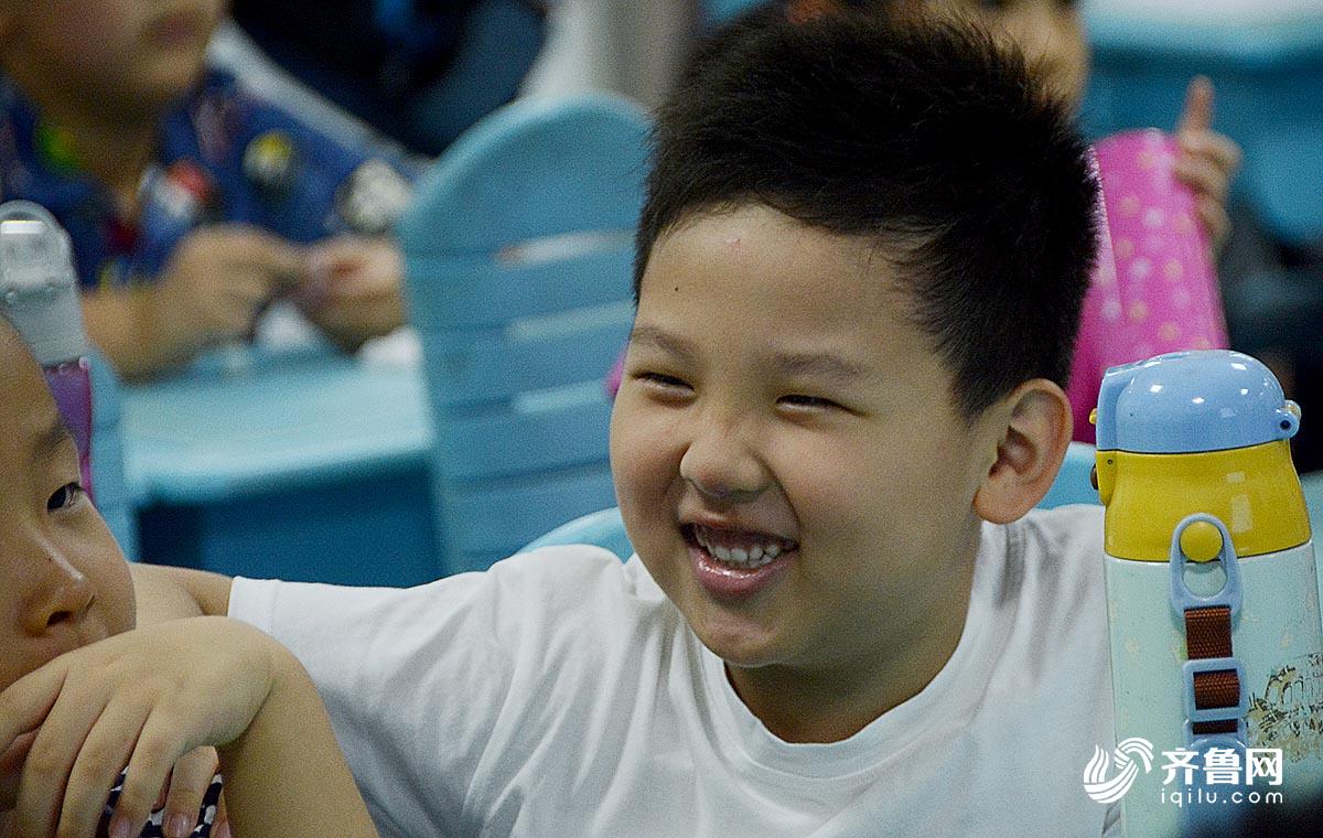 一套小学生开学表情包请您收好