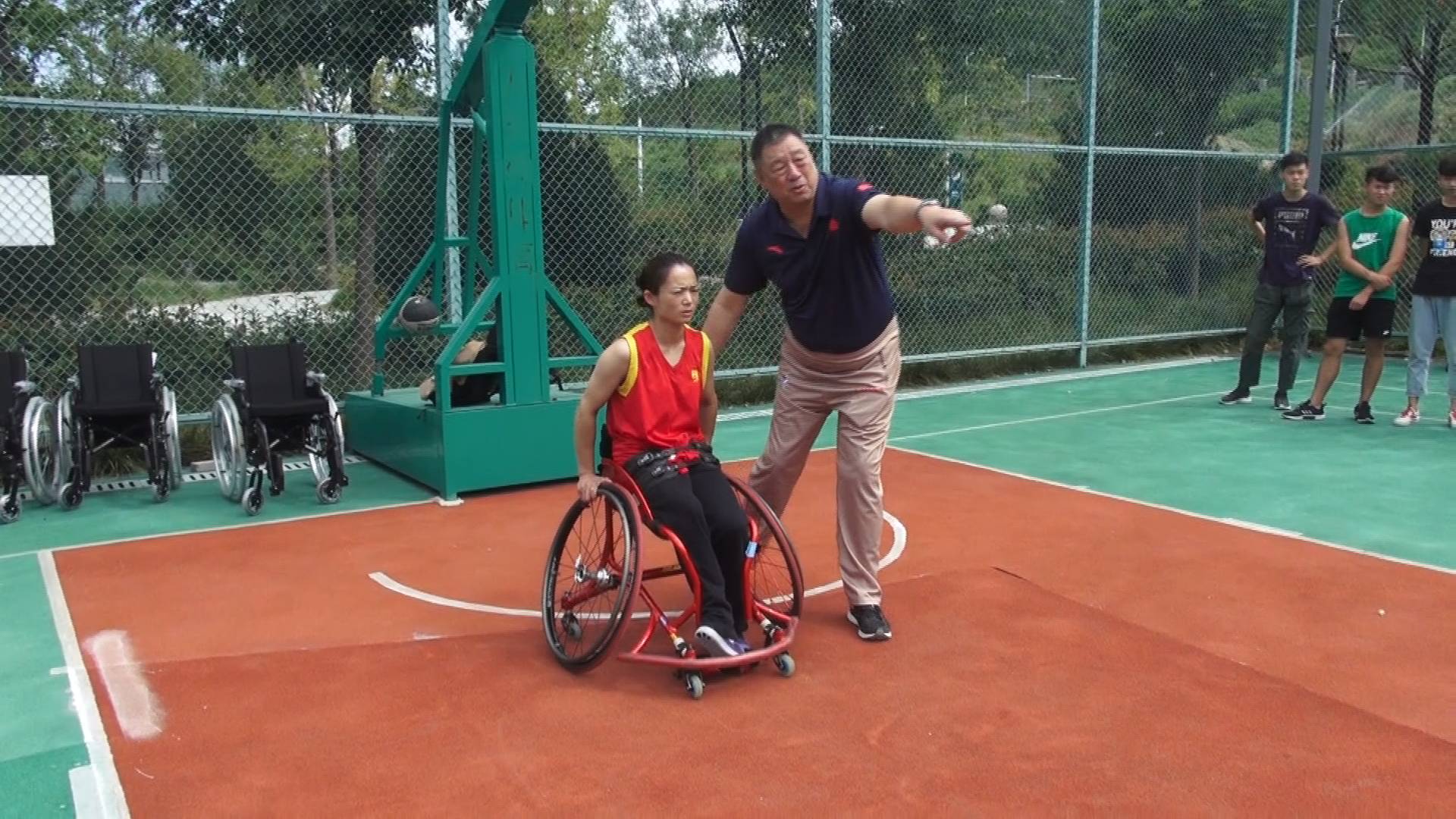 “我与轮椅篮球”推广活动走进济南 鼓励残疾人参与运动