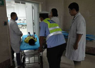 男童受伤血流不止 滨州交警紧急救助火速送医