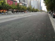 追踪丨潍坊新华路“汽改水”收尾了 福寿街以北部分围挡拆除