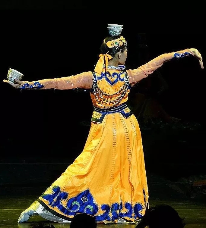 全能挑战王|【舞蹈课堂】蒙古族舞蹈开课:先从起源开始学