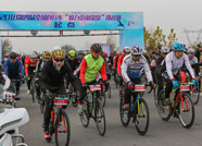 泰安举办全国自行车挑战赛 800名骑行者徂徕山角逐