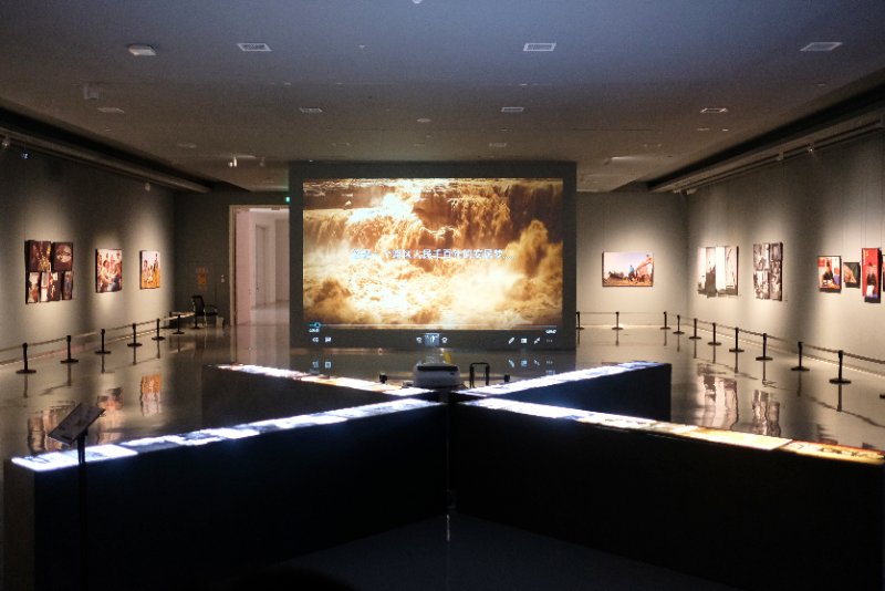 “初心·辞——黄河滩区主题摄影展”在山东美术馆举行