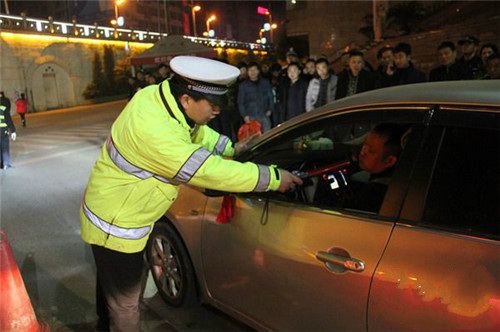 梁山警方通报12月份酒驾名单 49名“酒司机”被曝光
