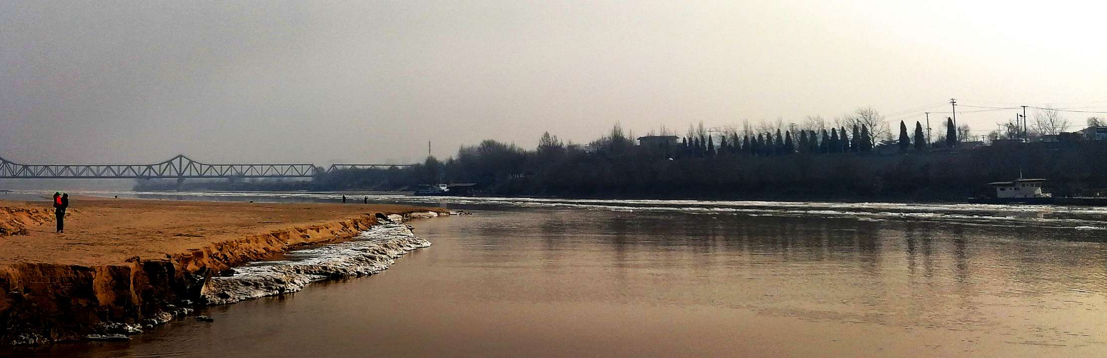 86秒丨黄河济南段境内出现冰凌 境内已拆除2座浮桥