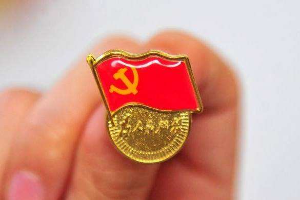 【地评线】做好新时代党和人民的忠诚卫士
