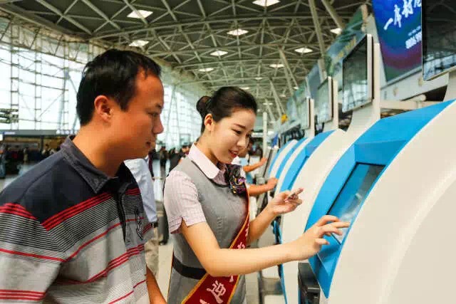日均服务5万余人 济南机场多项便民措施服务春运旅客出行