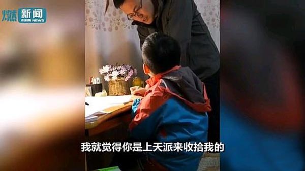 午fun丨偷拍爸爸渐崩式辅导作业妈妈你的小情人还可爱不