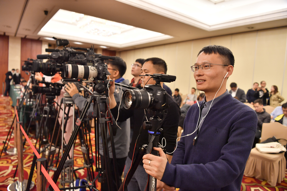 快讯：山东代表团全体会议向媒体开放