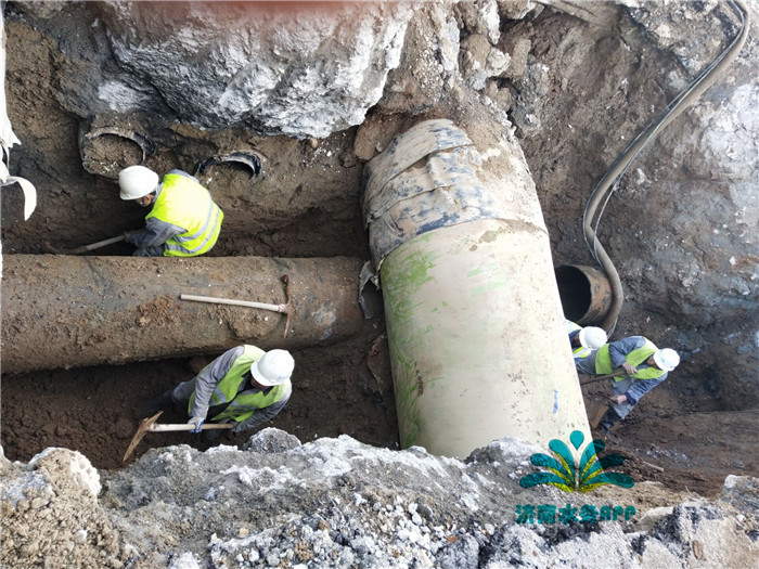 济南：因爆裂水管区域复杂 损坏管道恢复供水时间或延长至19点