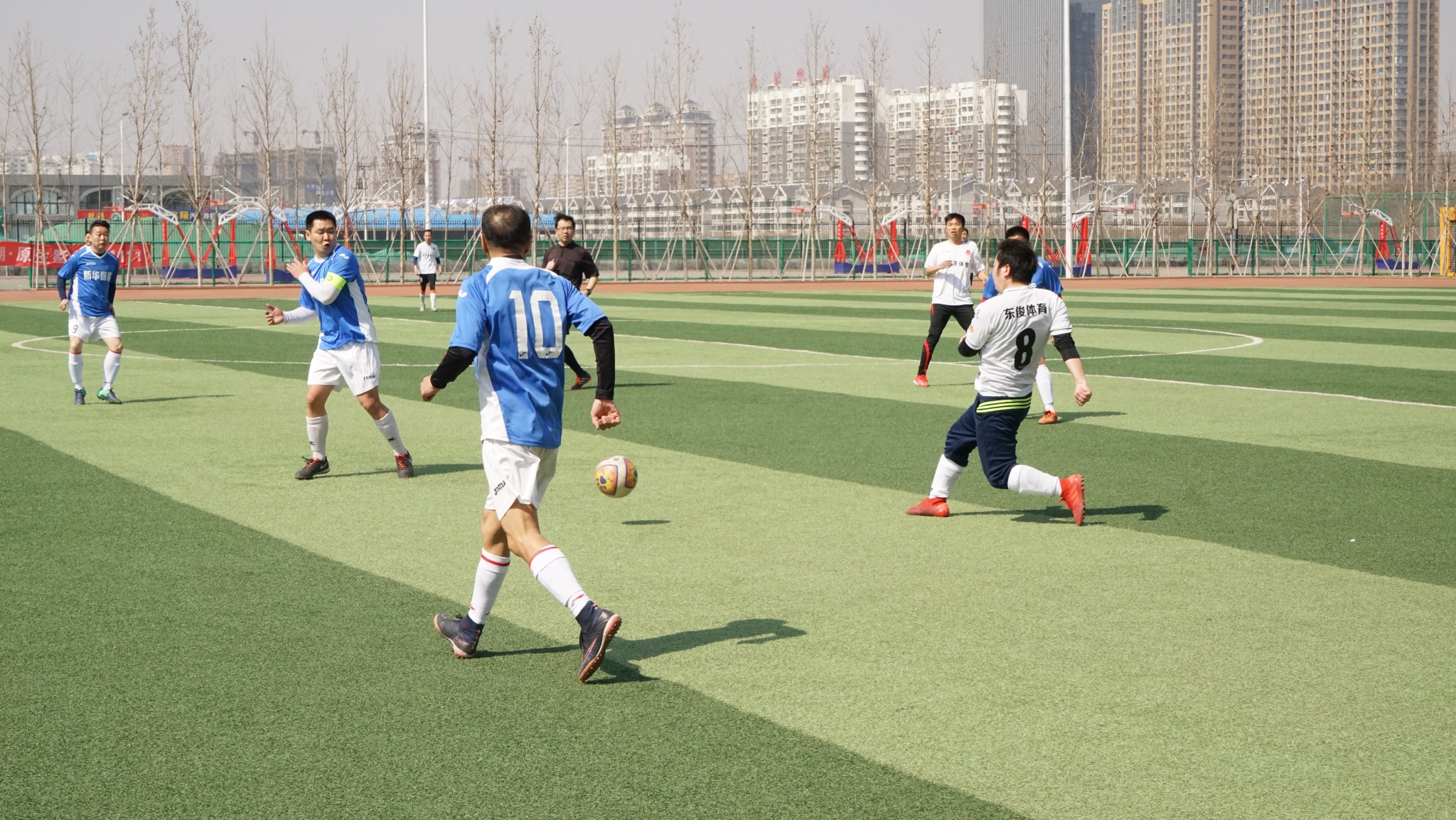 22秒｜2019年潍坊高新区足球联赛举行 600余名球员参赛