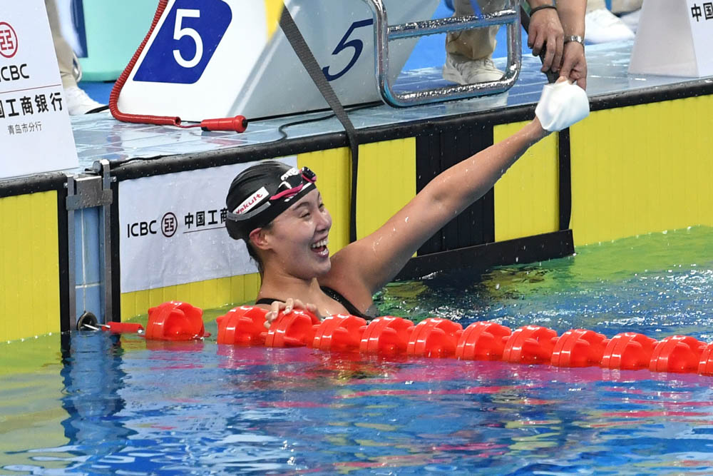 “洪荒少女”傅园慧夺女子100米仰泳冠军 赛后兴奋表示没想到会夺冠