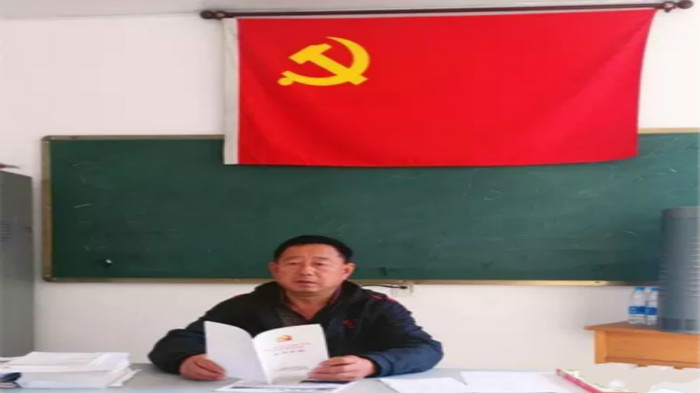 威海市审计局派驻文登区泽头镇雨夼村第一书记崔晨华不忘初心为民忧