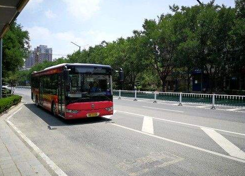 因富亭街部分路段封闭施工 潍坊21路92路公交线路临时“变道”